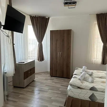 Guest house версай Sarnitsa
